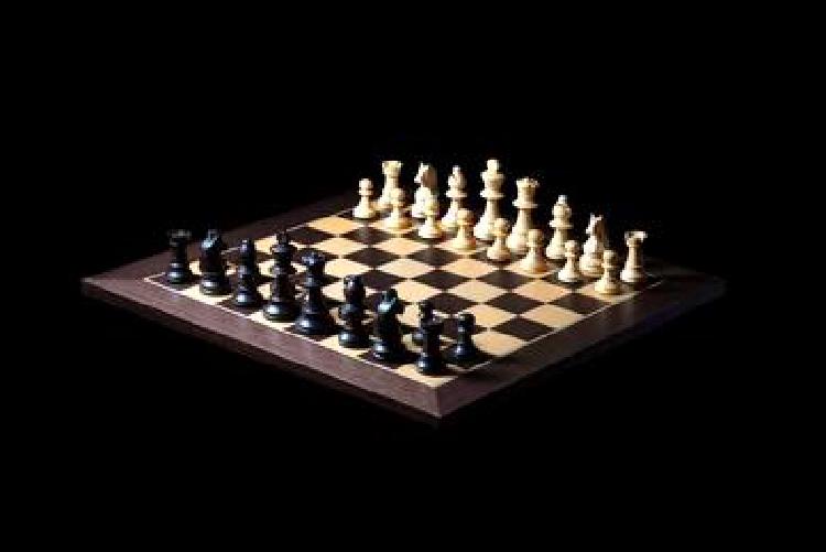 Помимо основ: Продвинутые техники игры в шашки для участников соревнований